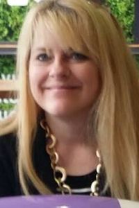 Linda J Sawyer